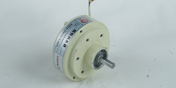 復(fù)膜機(jī)和磁粉剎車器：技術(shù)關(guān)聯(lián)如何體現(xiàn)？